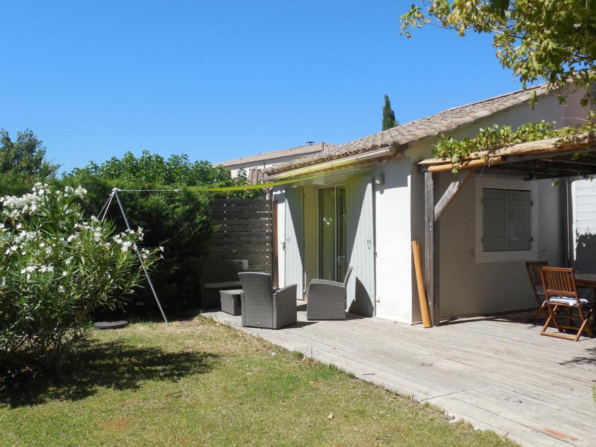 La Maison Bleue LʼIsle-sur-la-Sorgue Zewnętrze zdjęcie